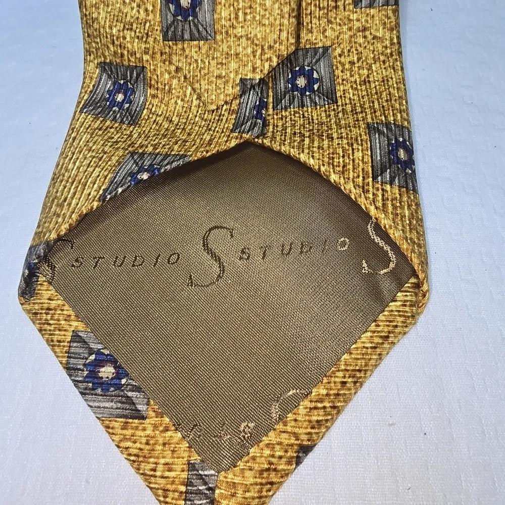 Robert Talbott Gold and Black Silk Tie with Geometric Design